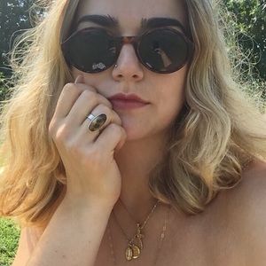 Meet your Posher, Jasmine